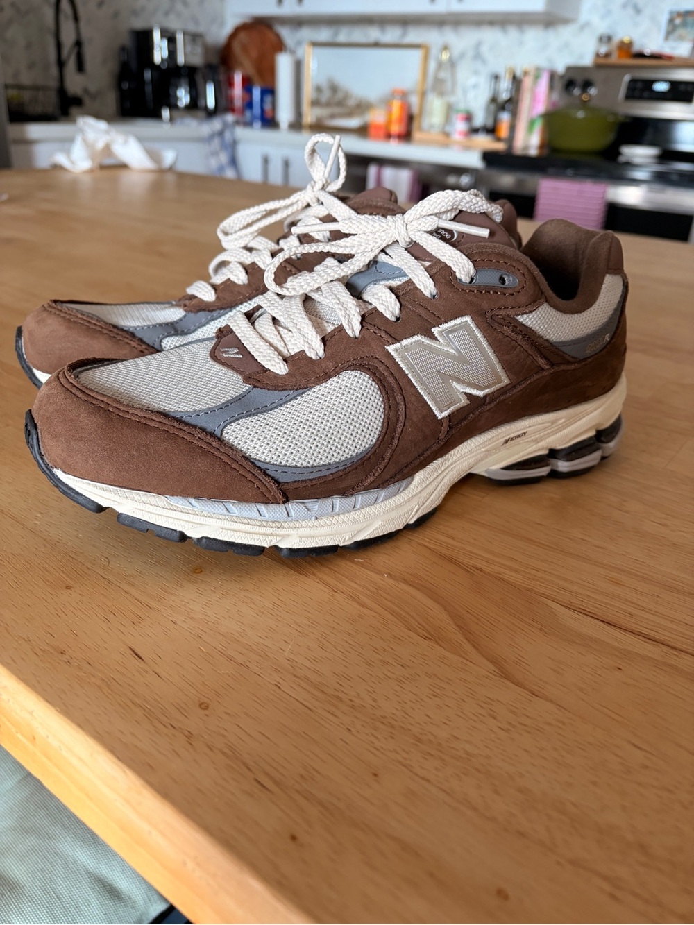 New Balance Men’s 2002R in Adrift Moonbeam running shoe / womens 8.5